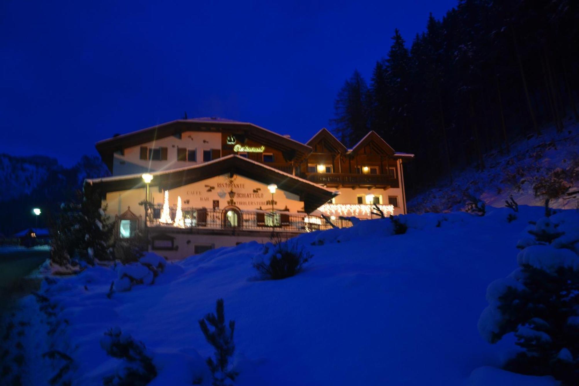 Hotel Scoiattolo Selva di Val Gardena Zewnętrze zdjęcie
