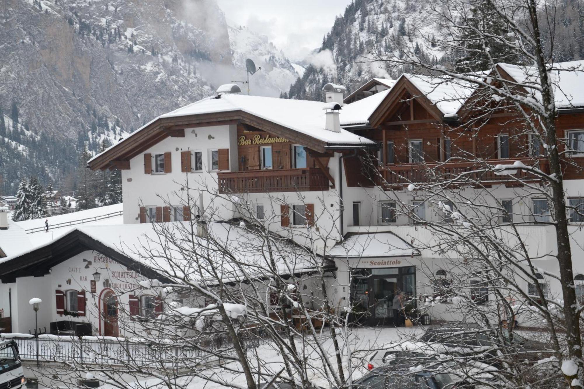 Hotel Scoiattolo Selva di Val Gardena Zewnętrze zdjęcie