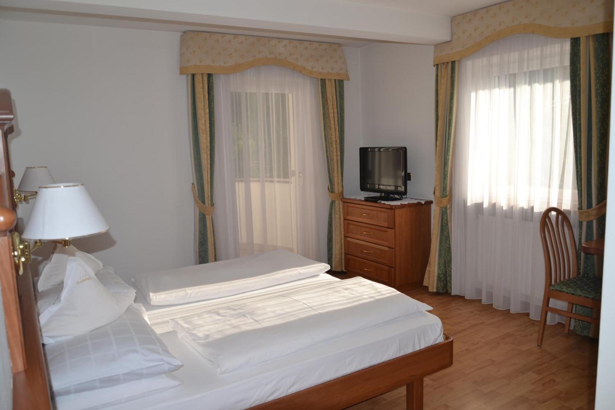 Hotel Scoiattolo Selva di Val Gardena Zewnętrze zdjęcie
