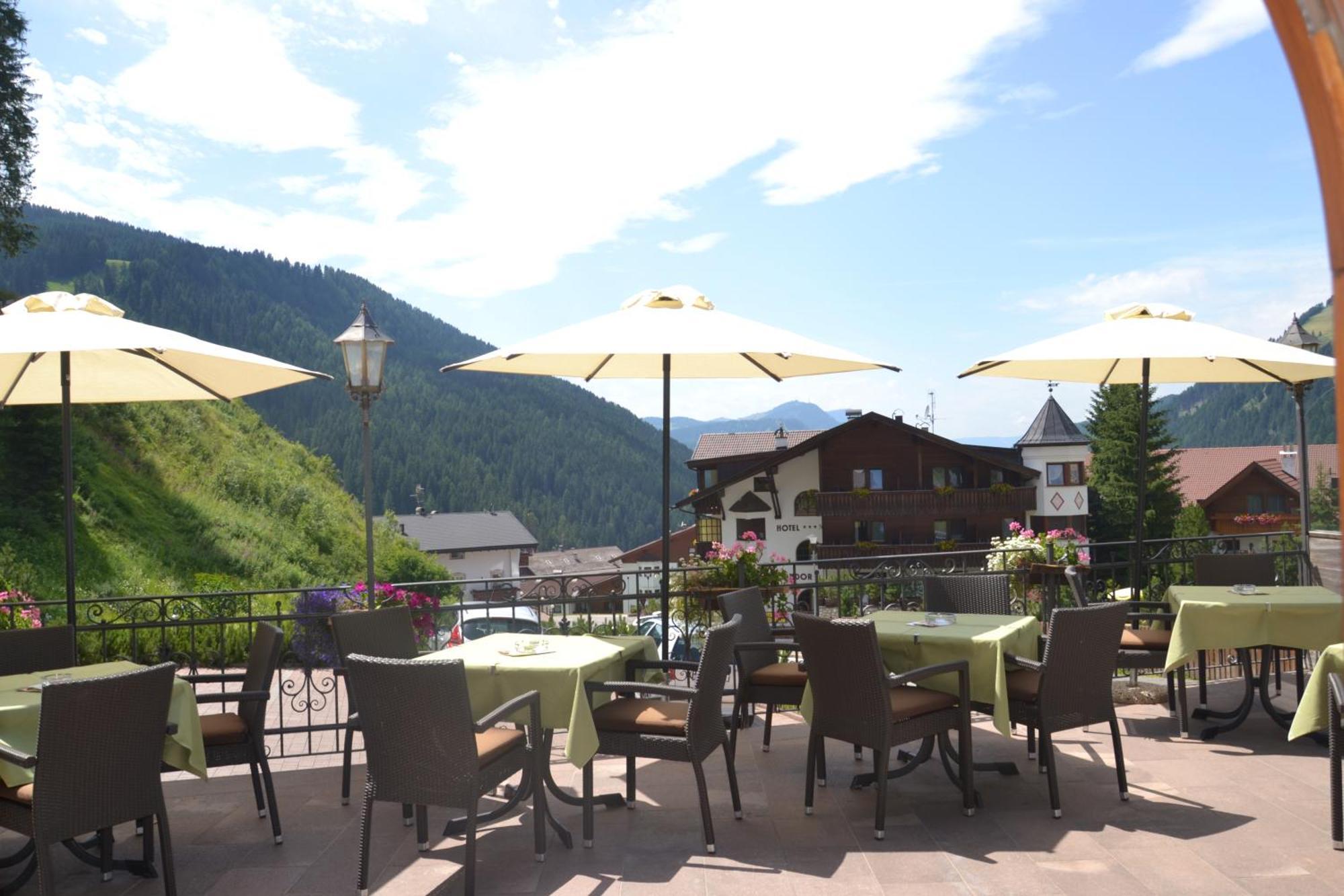 Hotel Scoiattolo Selva di Val Gardena Zewnętrze zdjęcie