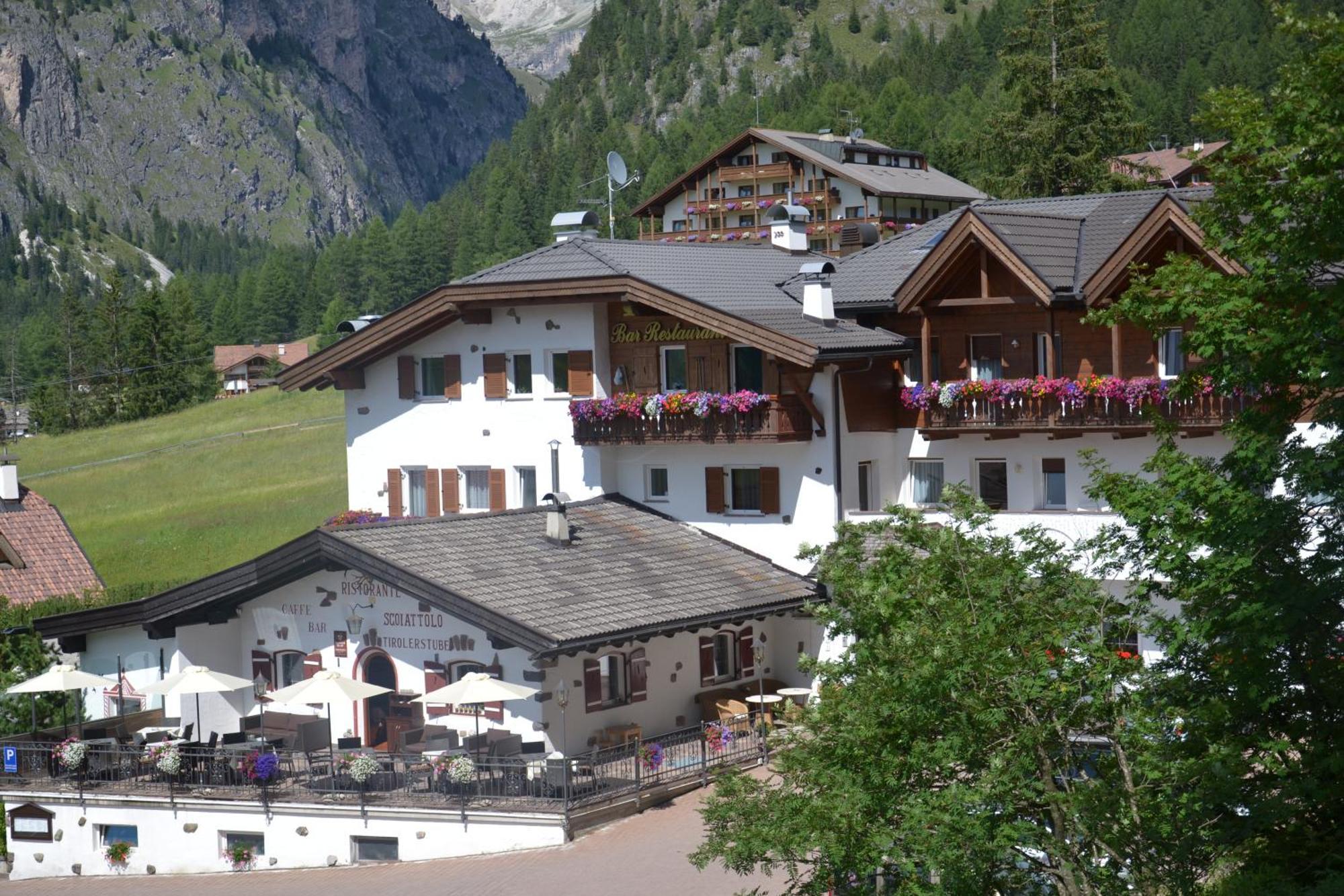 Hotel Scoiattolo Selva di Val Gardena Zewnętrze zdjęcie